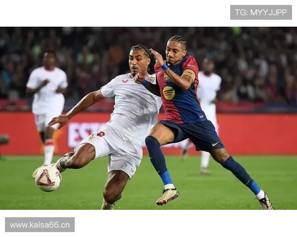 拉菲尼亚与登贝莱:右边锋终结效率与助攻创造力的结构差异