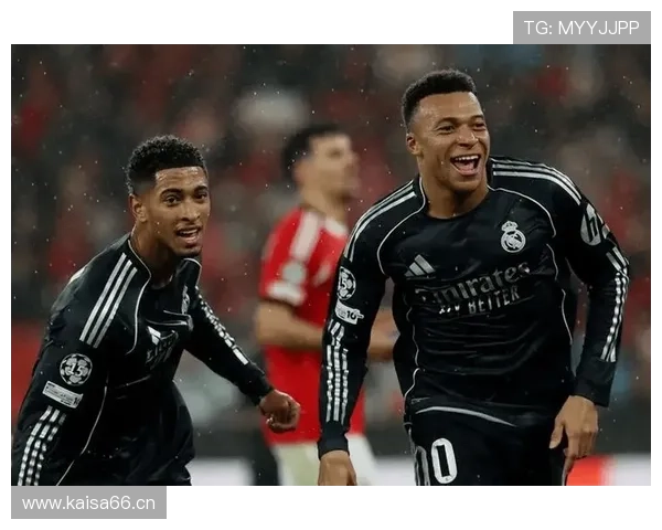 皇马豪门危机持续，高价球星表现波动对球队战绩下滑产生影响